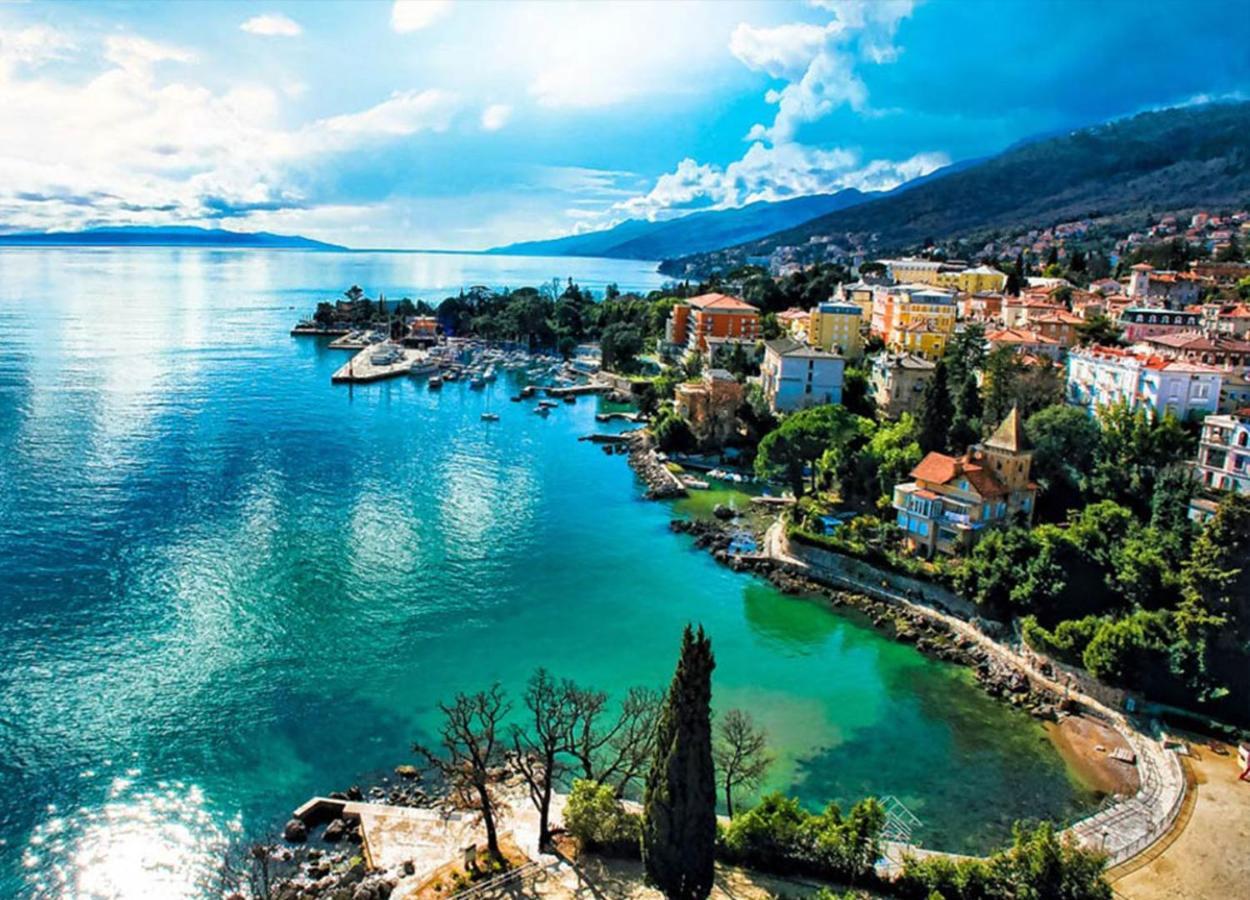 Villa Mediteran Opatija **** Exterior foto