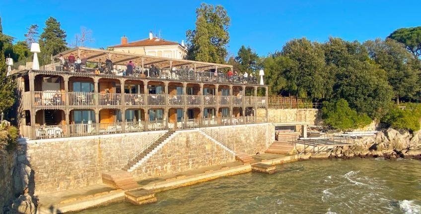 Villa Mediteran Opatija **** Exterior foto